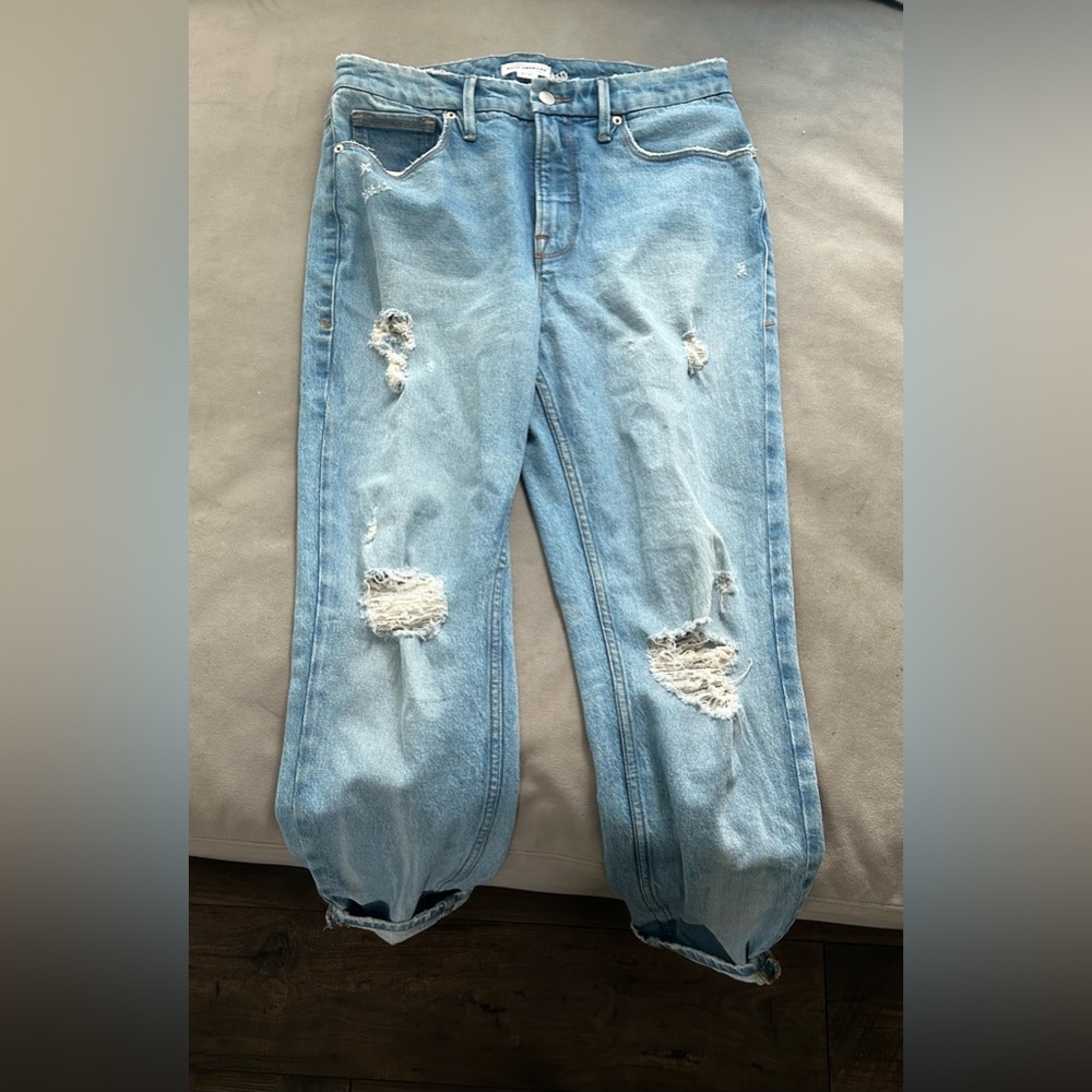 Good American Distressed Baggy Jeans